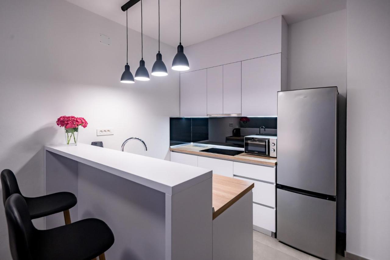 לופאר Apartmani Villa Zora מראה חיצוני תמונה