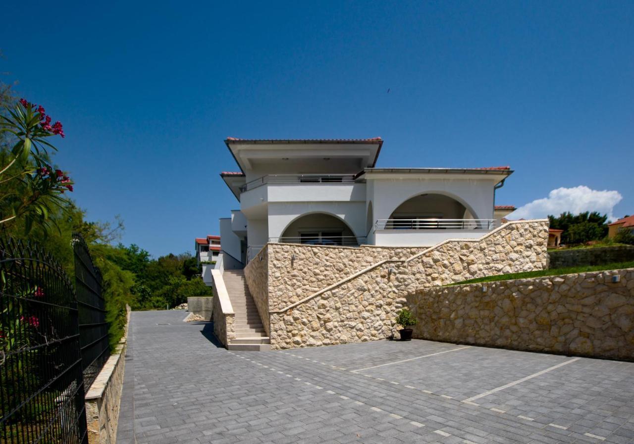 לופאר Apartmani Villa Zora מראה חיצוני תמונה