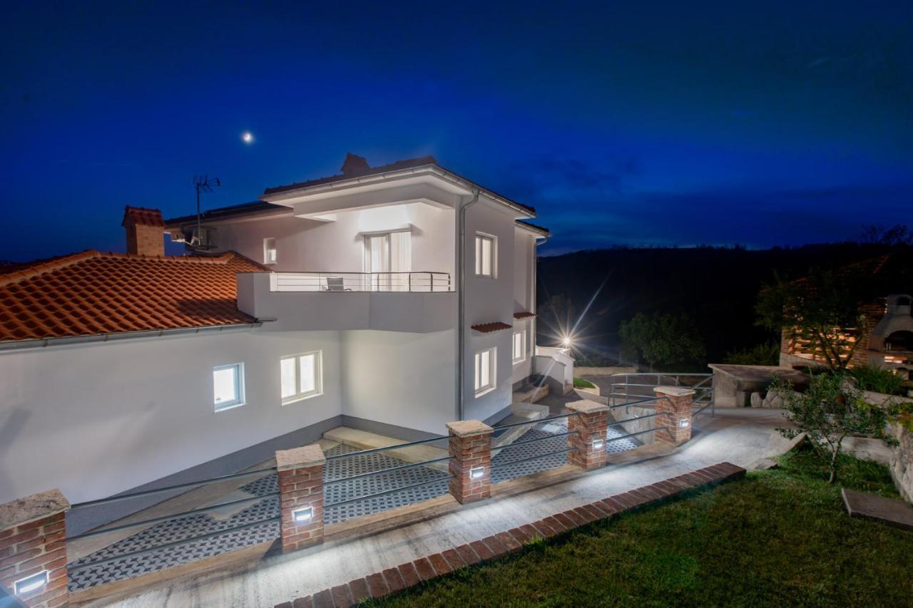 לופאר Apartmani Villa Zora מראה חיצוני תמונה