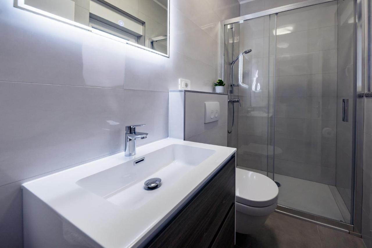 לופאר Apartmani Villa Zora מראה חיצוני תמונה