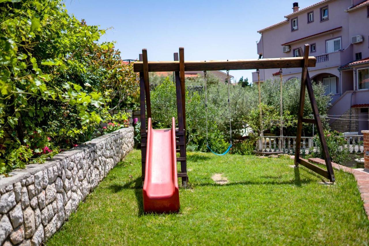לופאר Apartmani Villa Zora מראה חיצוני תמונה