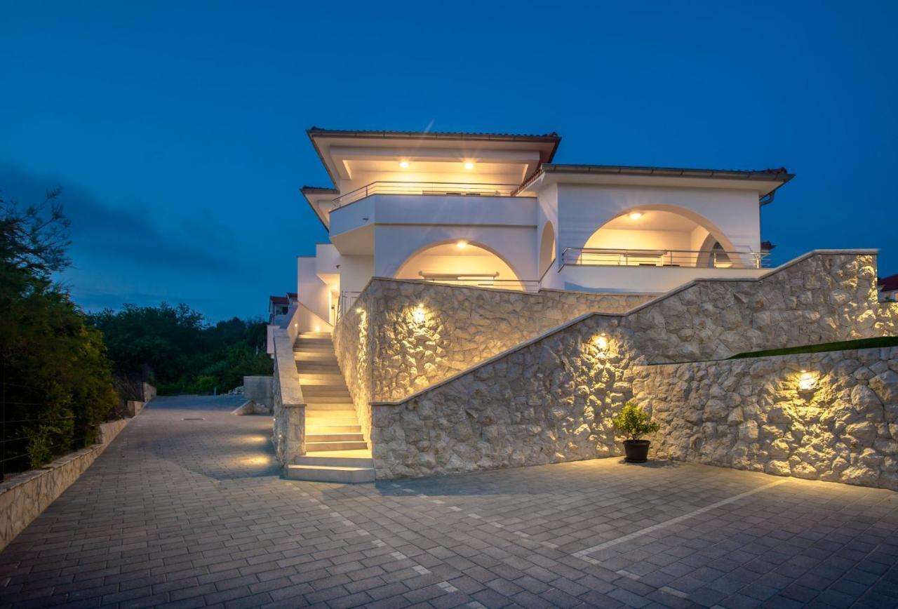 לופאר Apartmani Villa Zora מראה חיצוני תמונה